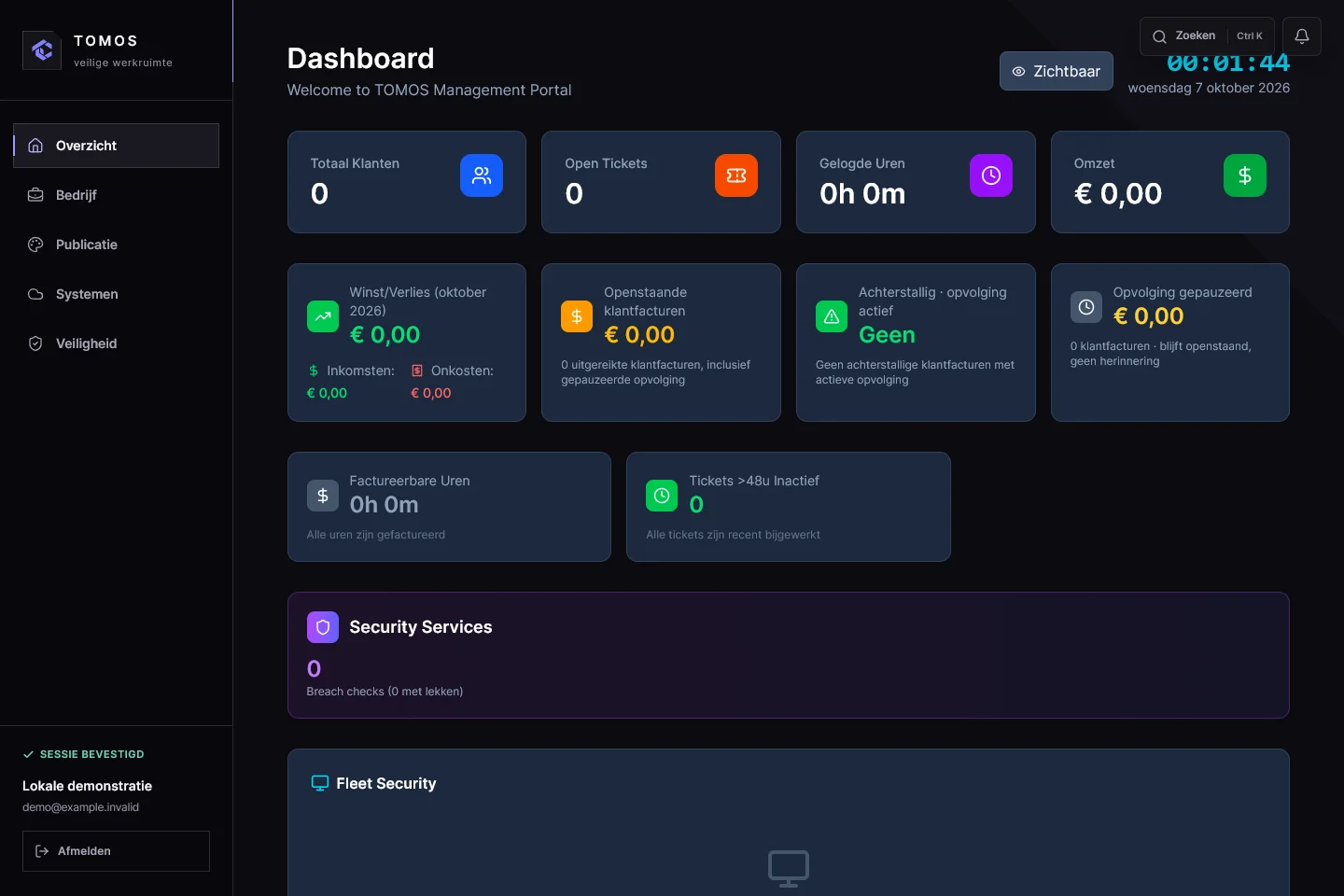 Het dashboard van de echte TOMOS-app met navigatie naar klanten, contracten en facturen; alle lokale gegevens zijn leeg